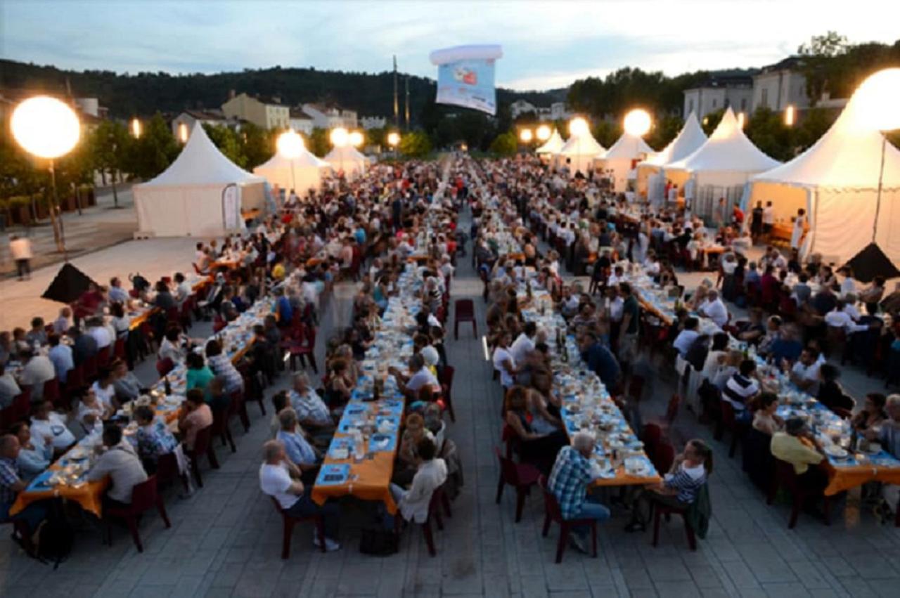 Domaine A Marmande Bed & Breakfast Berdoues Exterior photo