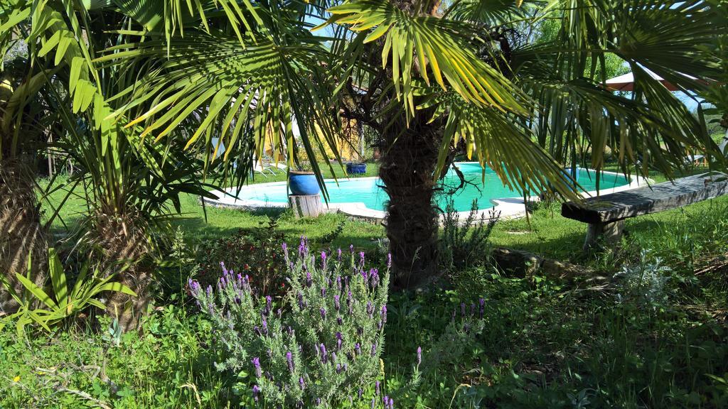 Domaine A Marmande Bed & Breakfast Berdoues Exterior photo